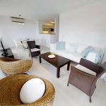 Apartamento con Excelente Ubicación en Playa Brava
