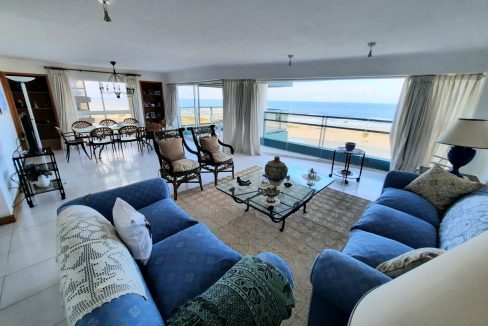 Apartamento frente al mar con hermosa vista