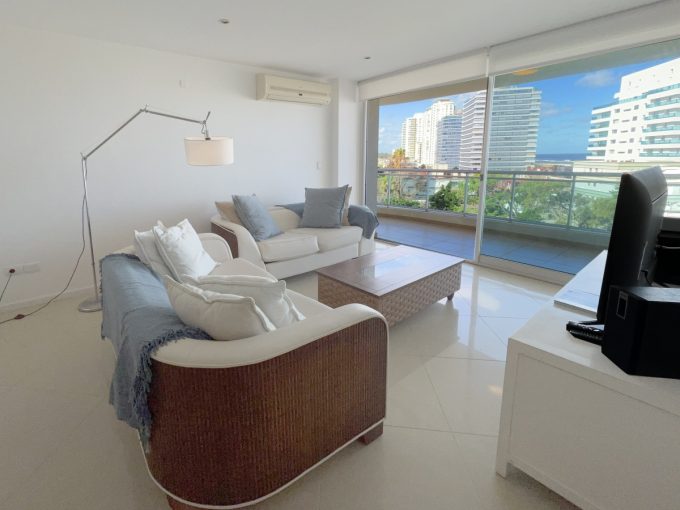 Apartamento con vista a la Playa Brava