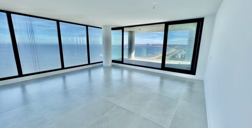 Apartamento de 4 suites en Punta Ballena