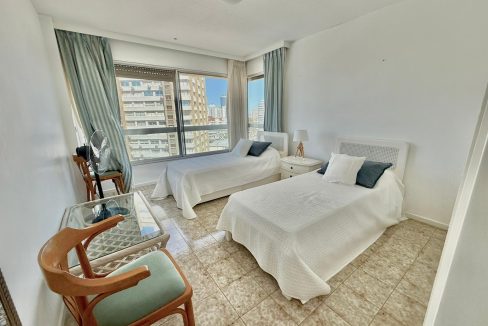 Apartamento frente al mar en Playa Mansa Punta del Este