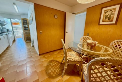 Apartamento frente al mar en Playa Mansa Punta del Este