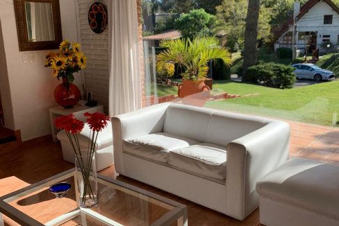 Casa en Pinares cerca de la Playa Mansa