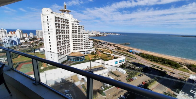 Apartamento esquinero en Parada 4 de la Mansa