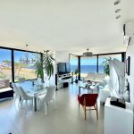 Apartamento de 3 Dormitorios en Suite en Playa Mansa