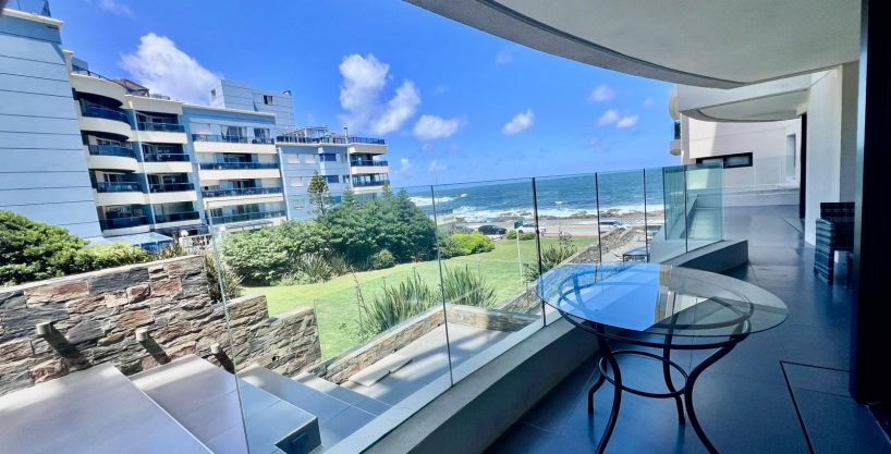 Apartamento frente al mar en la Península