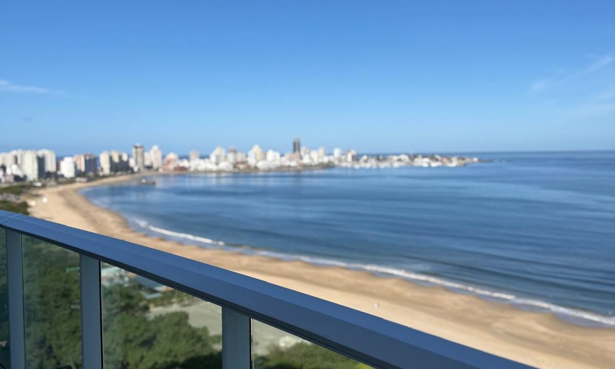 Apartamento en venta de 3 suites en Paramount Tower