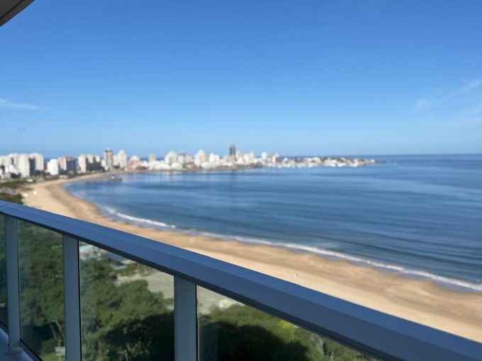 Apartamento en venta de 3 suites en Paramount Tower