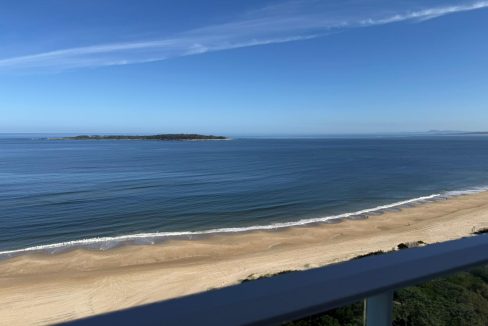 Apartamento en Paramount Punta del Este - vende Homein Punta del Este