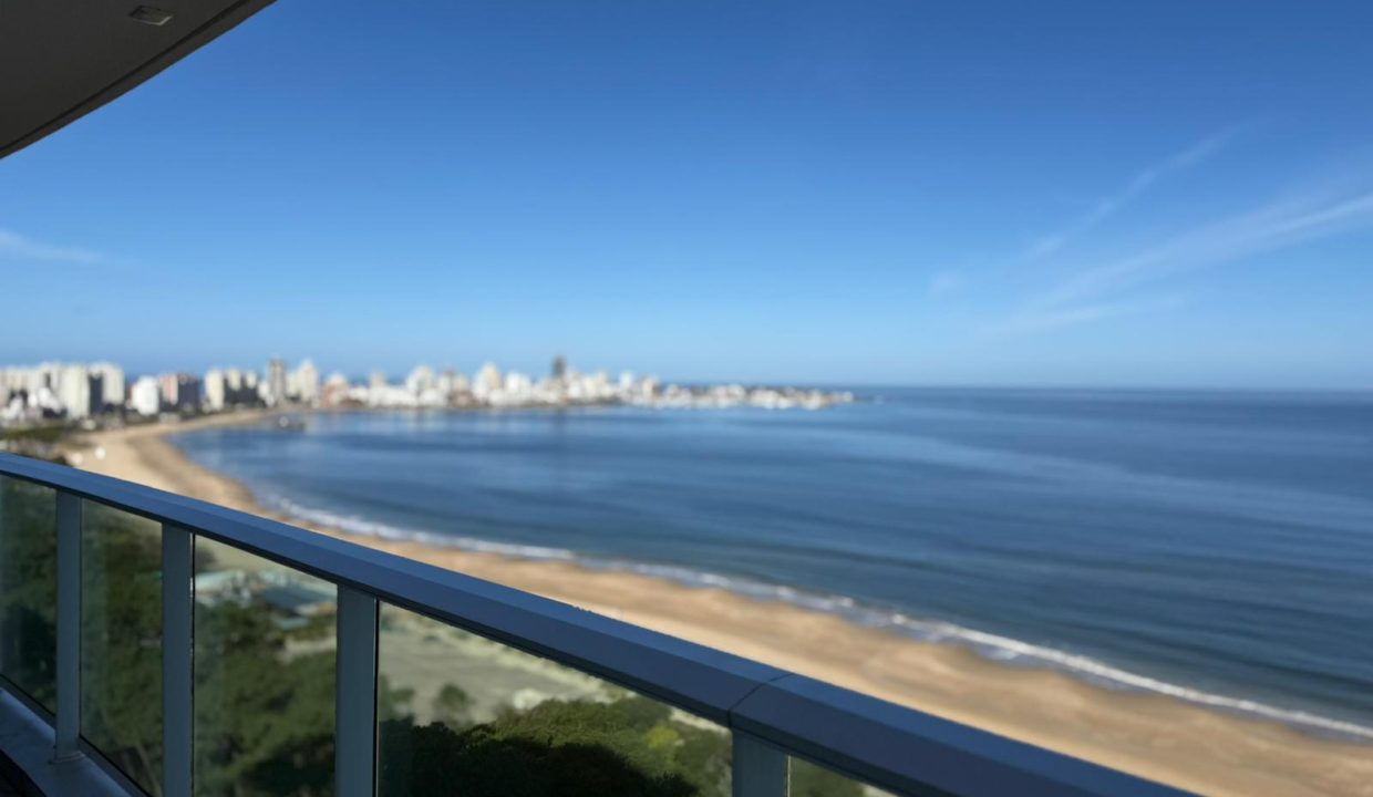 Apartamento en Paramount Punta del Este - vende Homein Punta del Este
