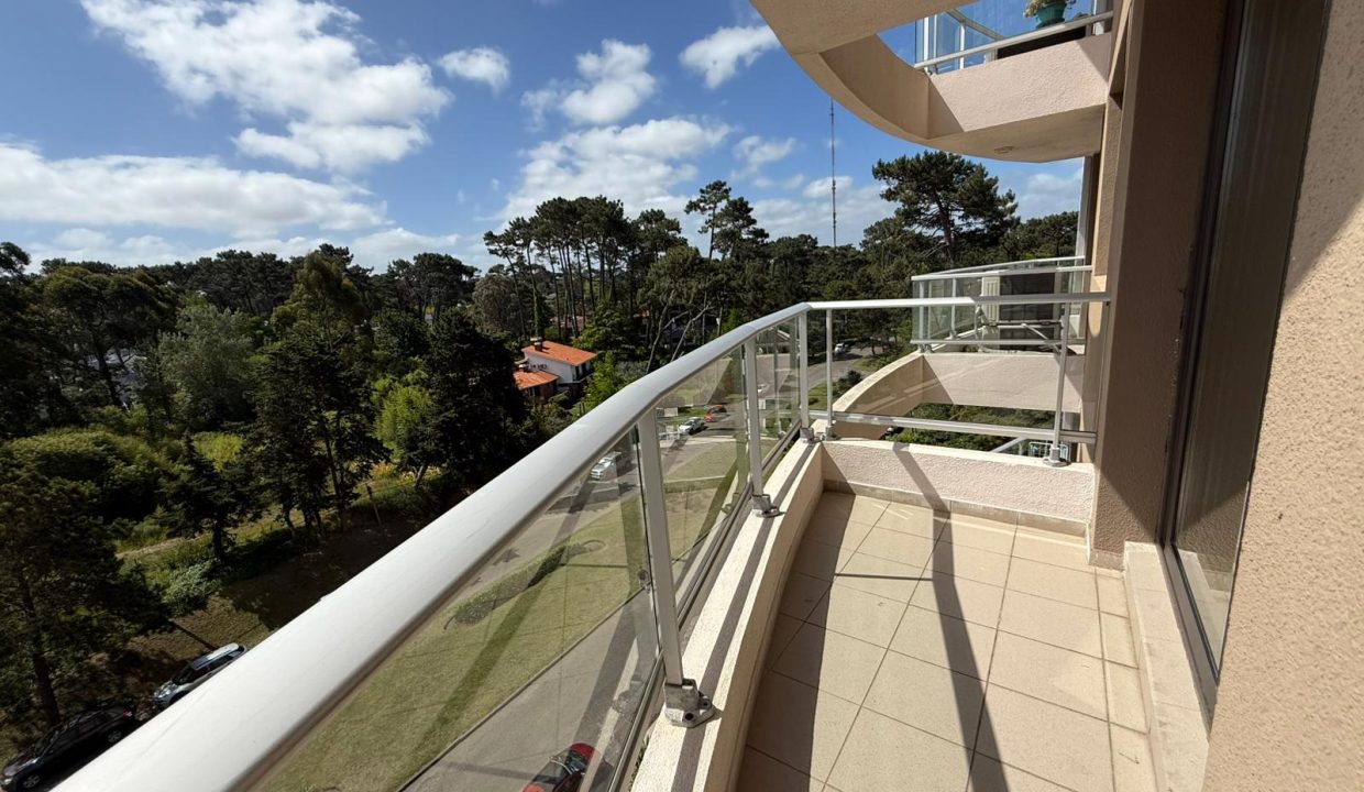 Apartamento de 3 dormitorios en Punta del Este by Homein