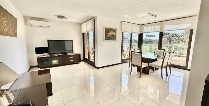 Apartamento de 3 dormitorios en Punta del Este by Homein