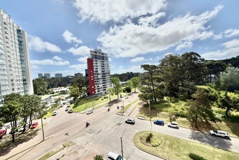 Apartamento de 3 dormitorios en Punta del Este by Homein
