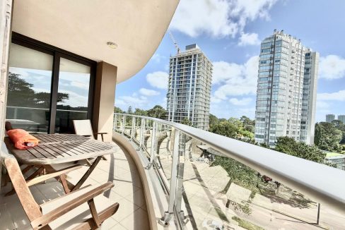 Apartamento de 3 dormitorios en Punta del Este by Homein