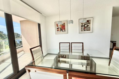 Apartamento de 3 dormitorios en Punta del Este by Homein